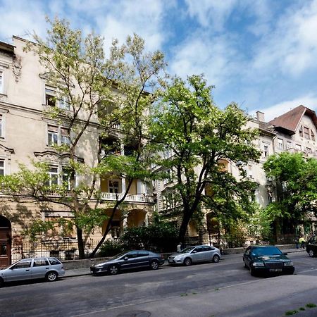 Heroes Square & City Park Thermals Apartment Budapest Exterior foto